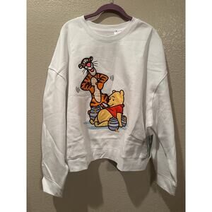 NWT Disney Parks Winnie the Pooh and Tigger Embroidered Patch Crewneck 2X 3X